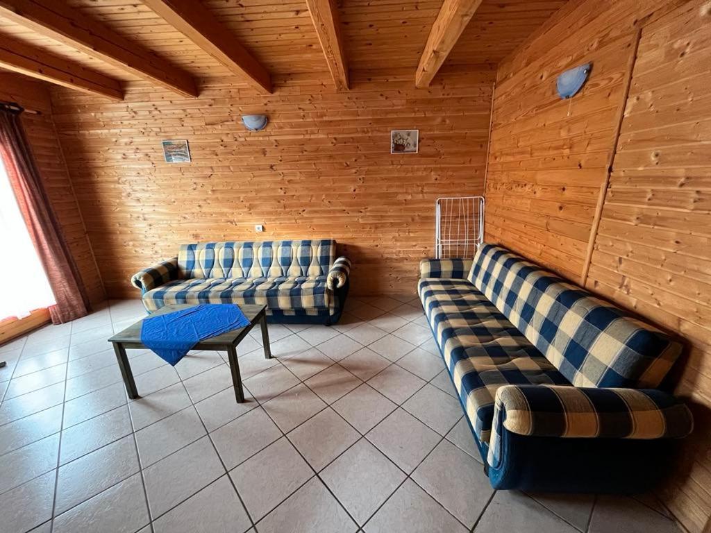 Almos Apartman Балатонфеньвеш Экстерьер фото